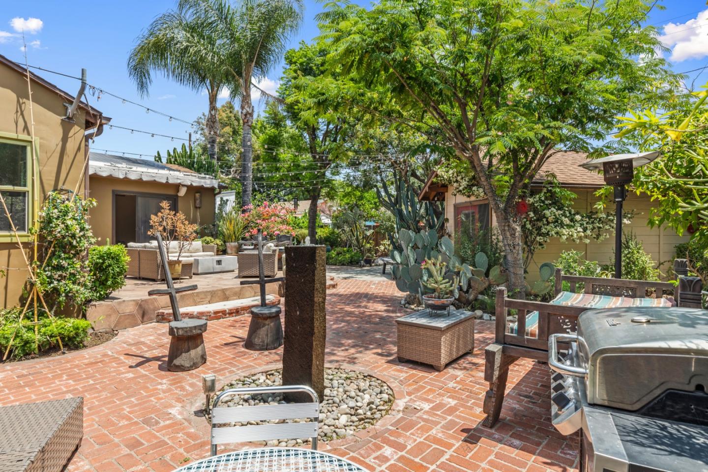 Detail Gallery Image 28 of 45 For 6026 Fulcher Ave, North Hollywood,  CA 91606 - 3 Beds | 3 Baths