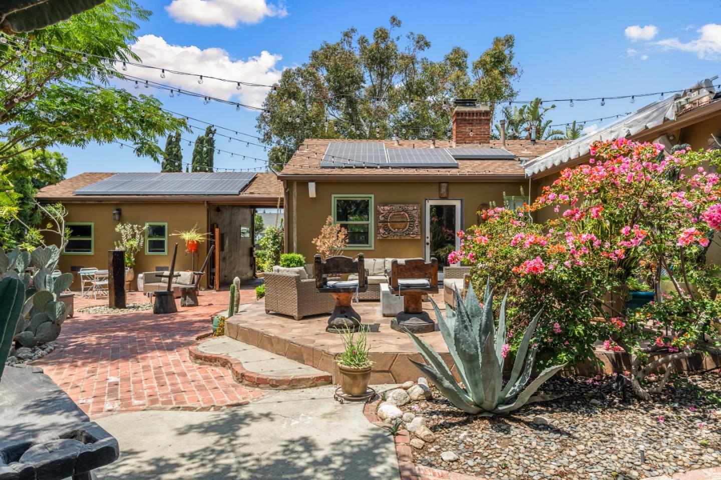 Detail Gallery Image 31 of 45 For 6026 Fulcher Ave, North Hollywood,  CA 91606 - 3 Beds | 3 Baths