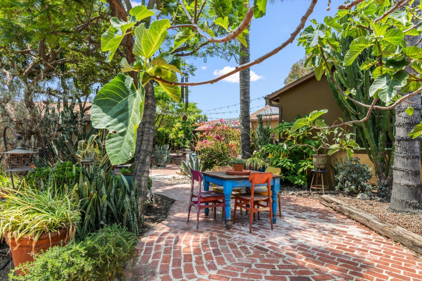 Detail Gallery Image 33 of 45 For 6026 Fulcher Ave, North Hollywood,  CA 91606 - 3 Beds | 3 Baths