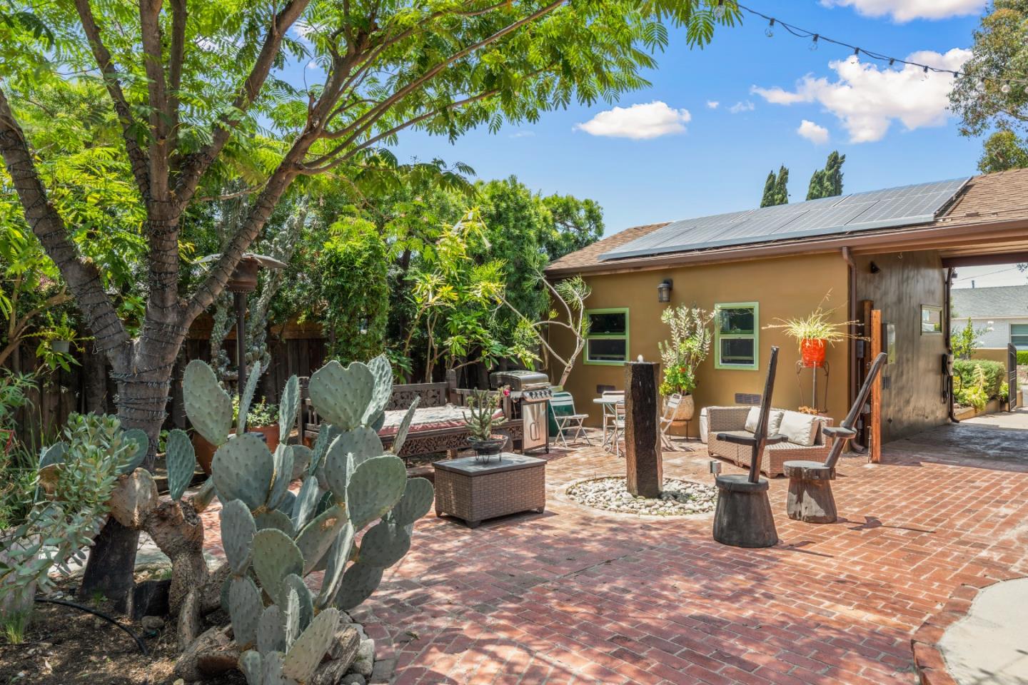 Detail Gallery Image 35 of 45 For 6026 Fulcher Ave, North Hollywood,  CA 91606 - 3 Beds | 3 Baths