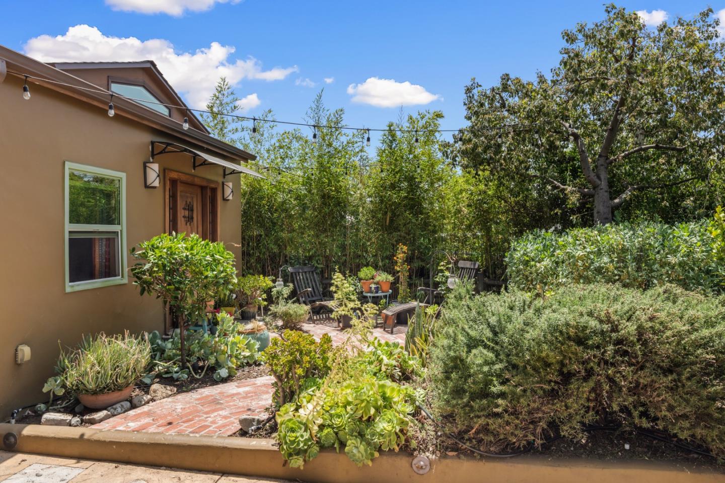 Detail Gallery Image 38 of 45 For 6026 Fulcher Ave, North Hollywood,  CA 91606 - 3 Beds | 3 Baths