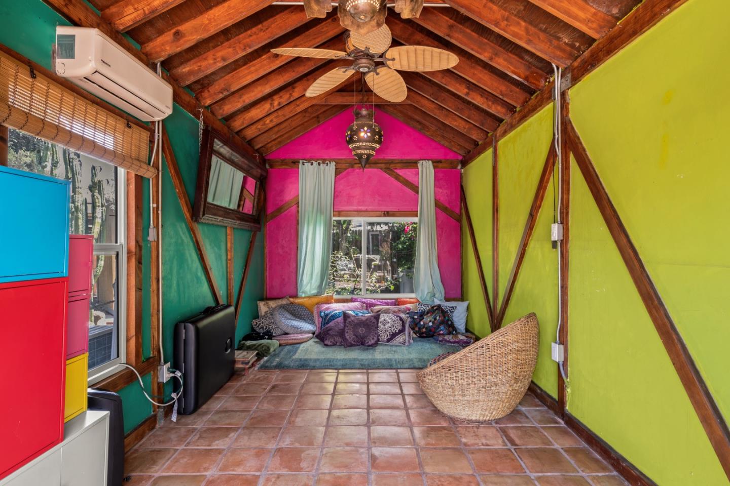 Detail Gallery Image 39 of 45 For 6026 Fulcher Ave, North Hollywood,  CA 91606 - 3 Beds | 3 Baths