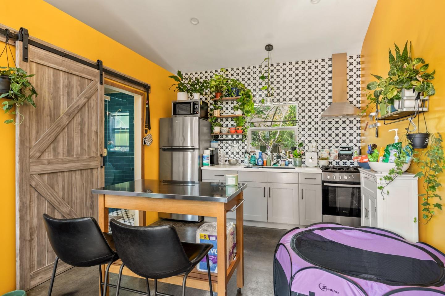 Detail Gallery Image 42 of 45 For 6026 Fulcher Ave, North Hollywood,  CA 91606 - 3 Beds | 3 Baths