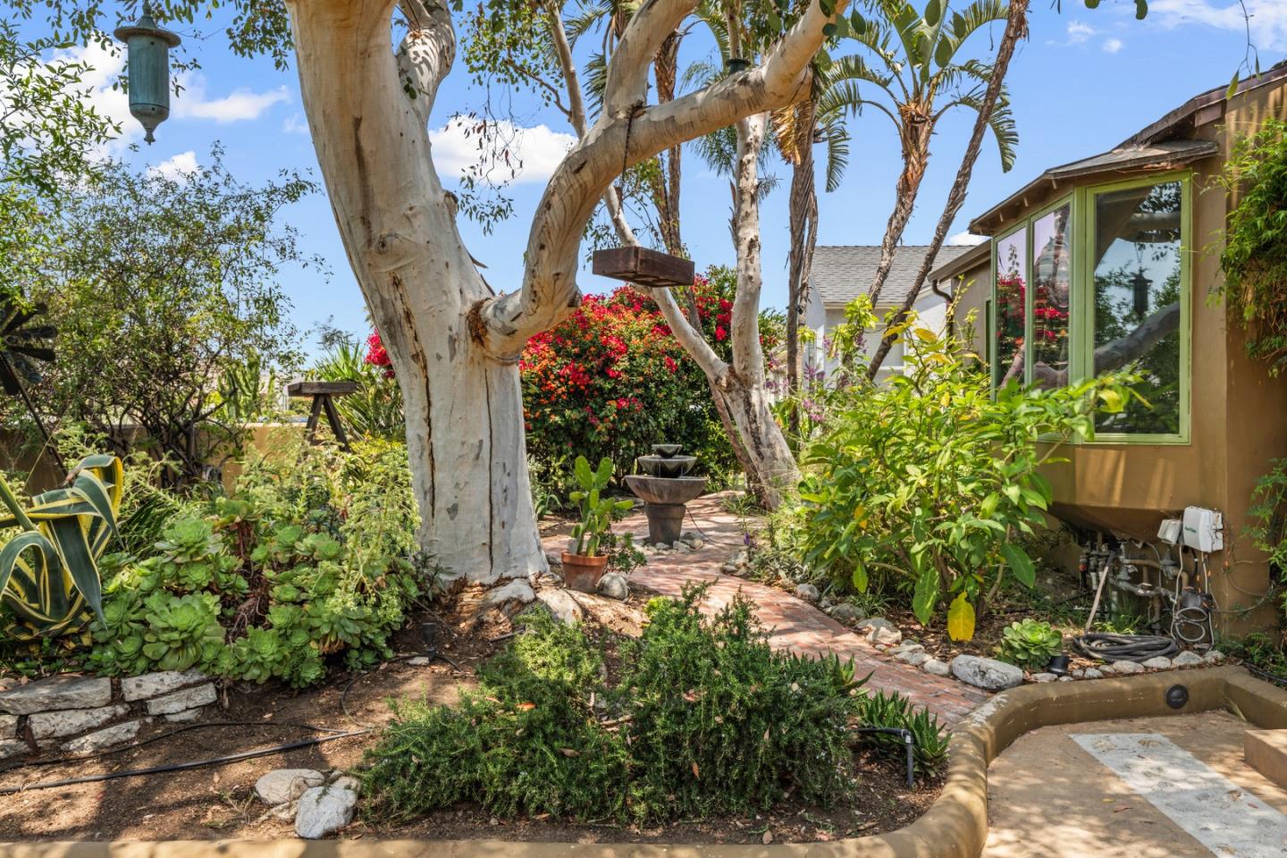 Detail Gallery Image 5 of 45 For 6026 Fulcher Ave, North Hollywood,  CA 91606 - 3 Beds | 3 Baths