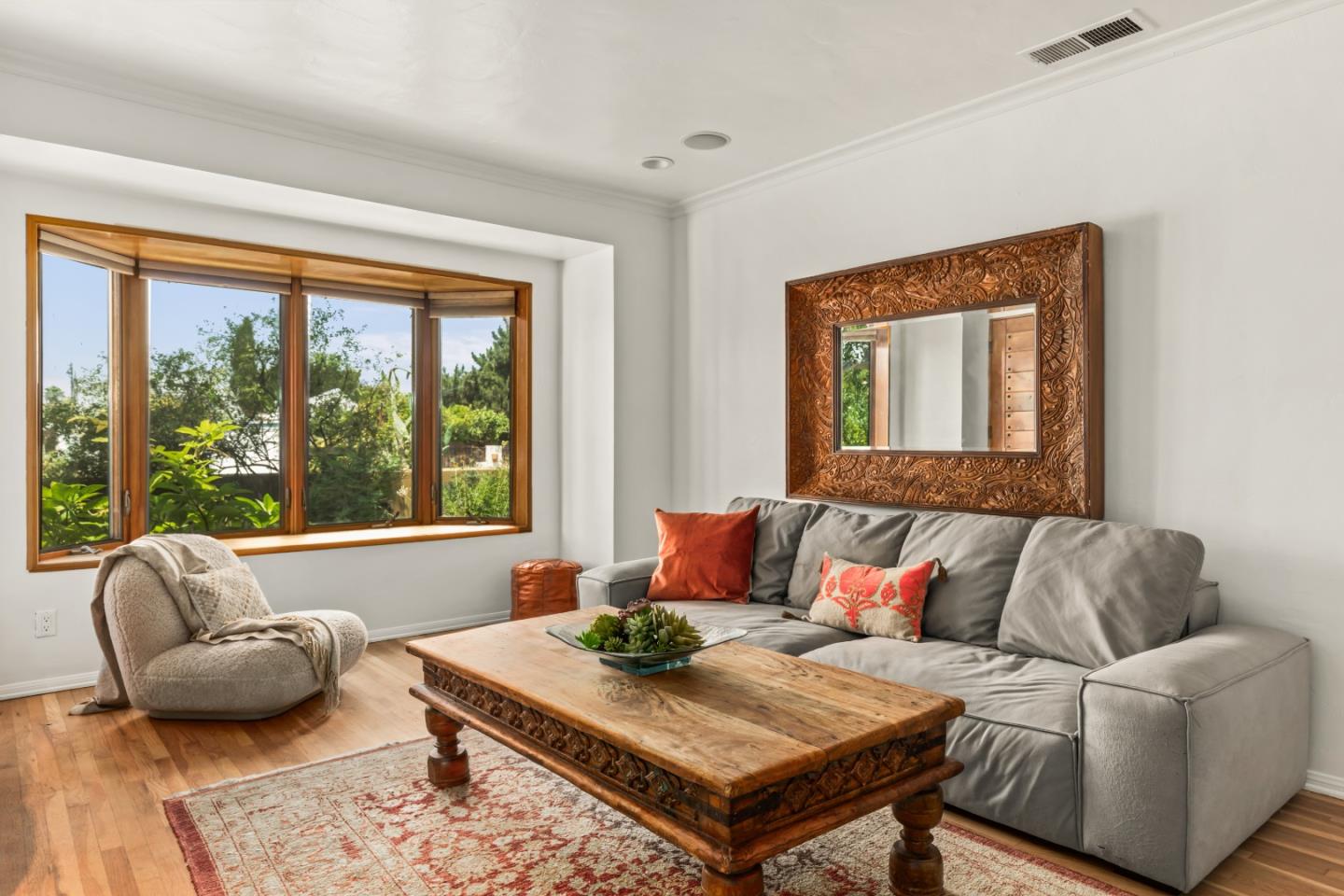 Detail Gallery Image 9 of 45 For 6026 Fulcher Ave, North Hollywood,  CA 91606 - 3 Beds | 3 Baths