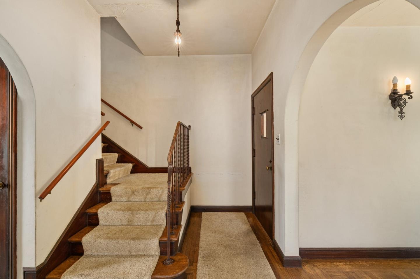 Detail Gallery Image 4 of 49 For 1317 Laguna Ave, Burlingame,  CA 94010 - 2 Beds | 1 Baths