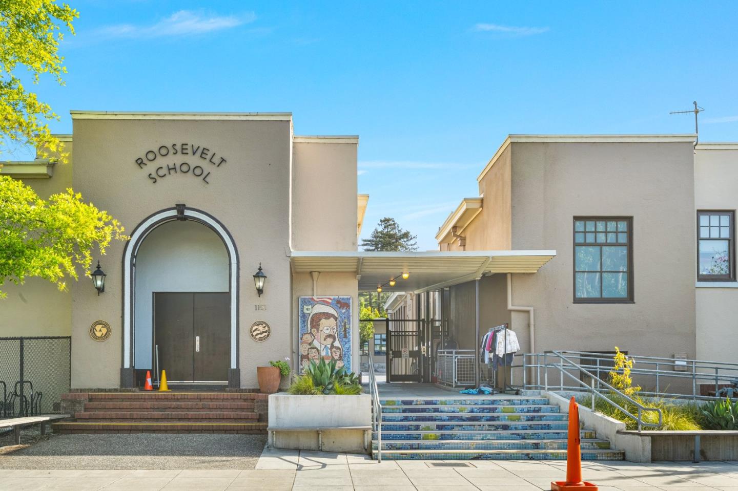 Detail Gallery Image 48 of 49 For 1317 Laguna Ave, Burlingame,  CA 94010 - 2 Beds | 1 Baths