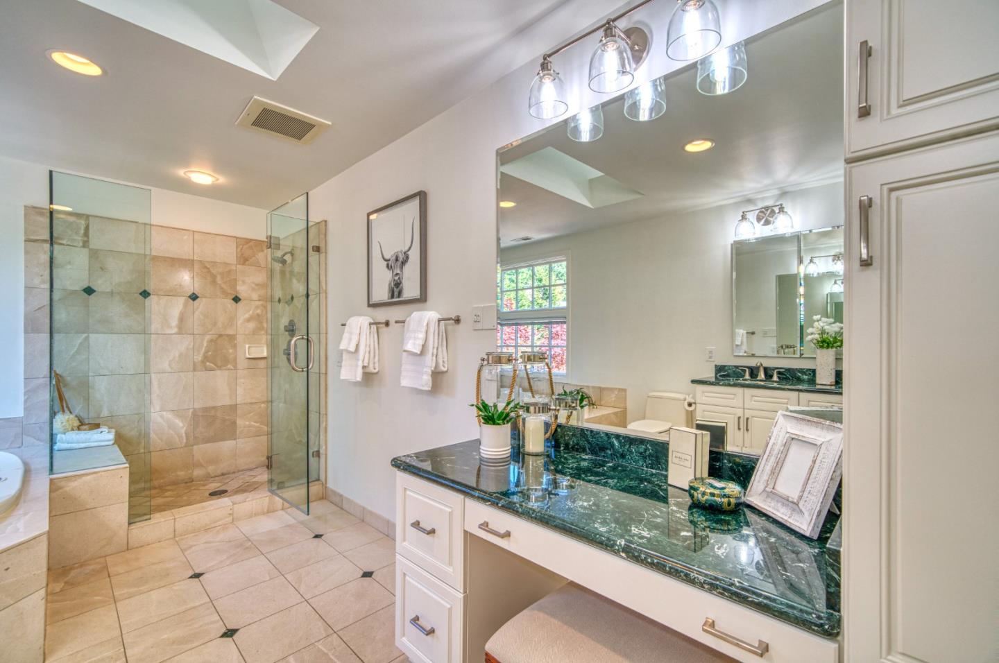 Detail Gallery Image 21 of 67 For 904 Wilmington Way, –,  CA 94062 - 4 Beds | 2/1 Baths