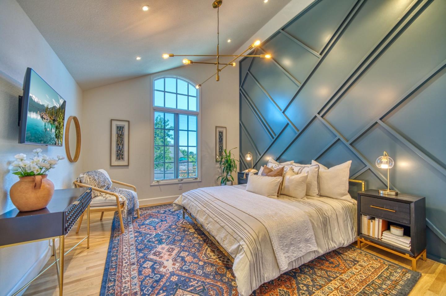 Detail Gallery Image 27 of 67 For 904 Wilmington Way, –,  CA 94062 - 4 Beds | 2/1 Baths