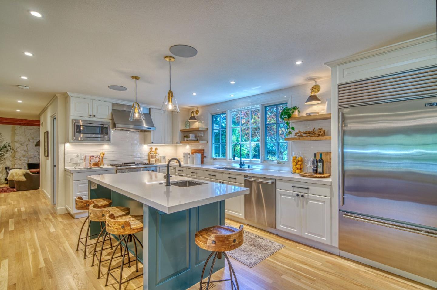 Detail Gallery Image 34 of 67 For 904 Wilmington Way, –,  CA 94062 - 4 Beds | 2/1 Baths