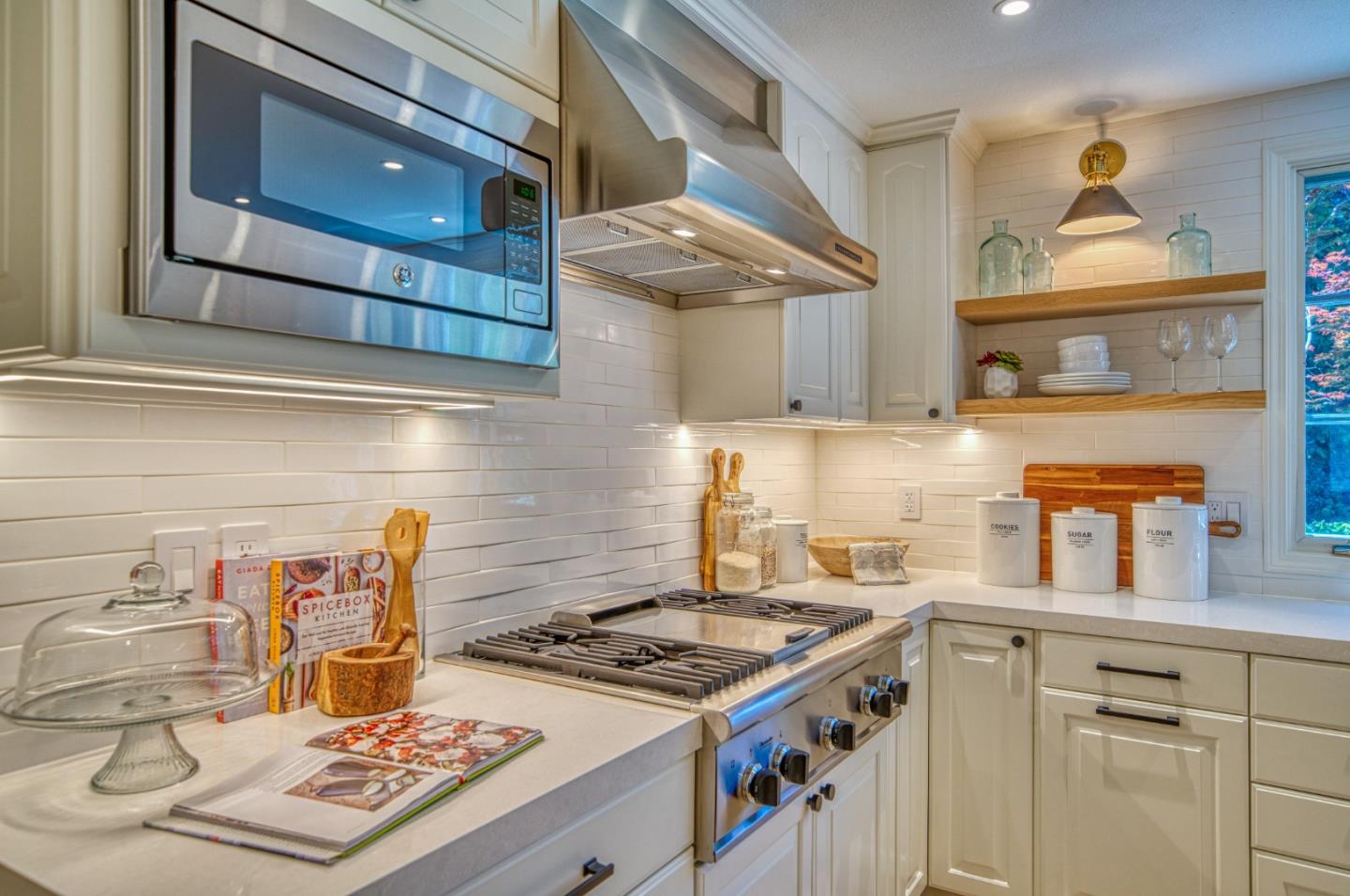 Detail Gallery Image 37 of 67 For 904 Wilmington Way, –,  CA 94062 - 4 Beds | 2/1 Baths