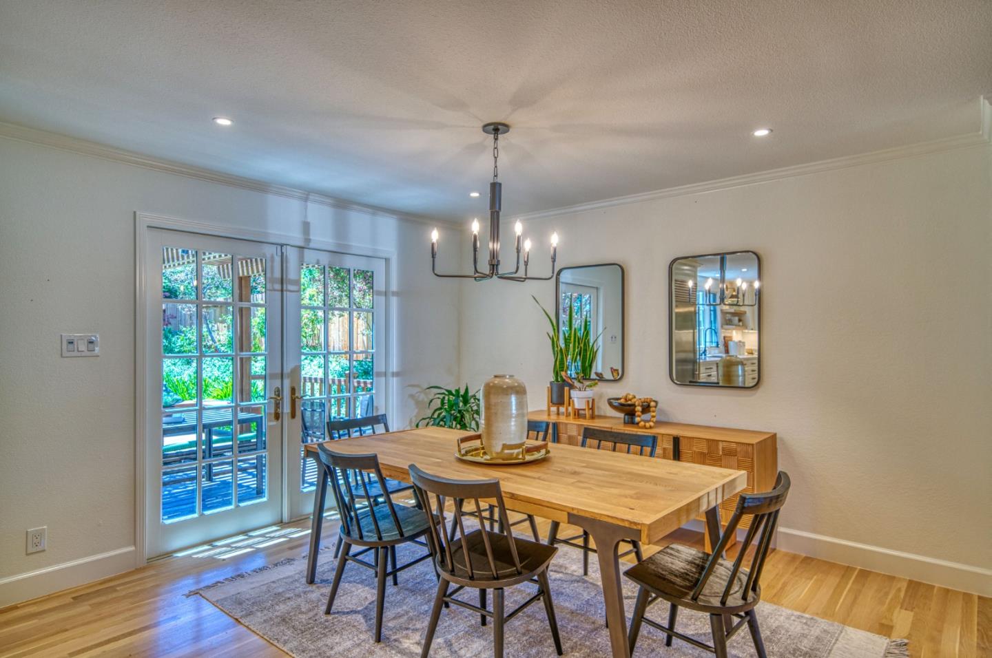 Detail Gallery Image 39 of 67 For 904 Wilmington Way, –,  CA 94062 - 4 Beds | 2/1 Baths