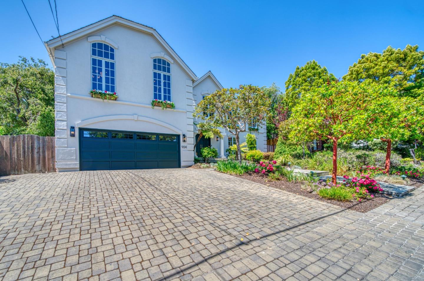 Detail Gallery Image 4 of 67 For 904 Wilmington Way, –,  CA 94062 - 4 Beds | 2/1 Baths
