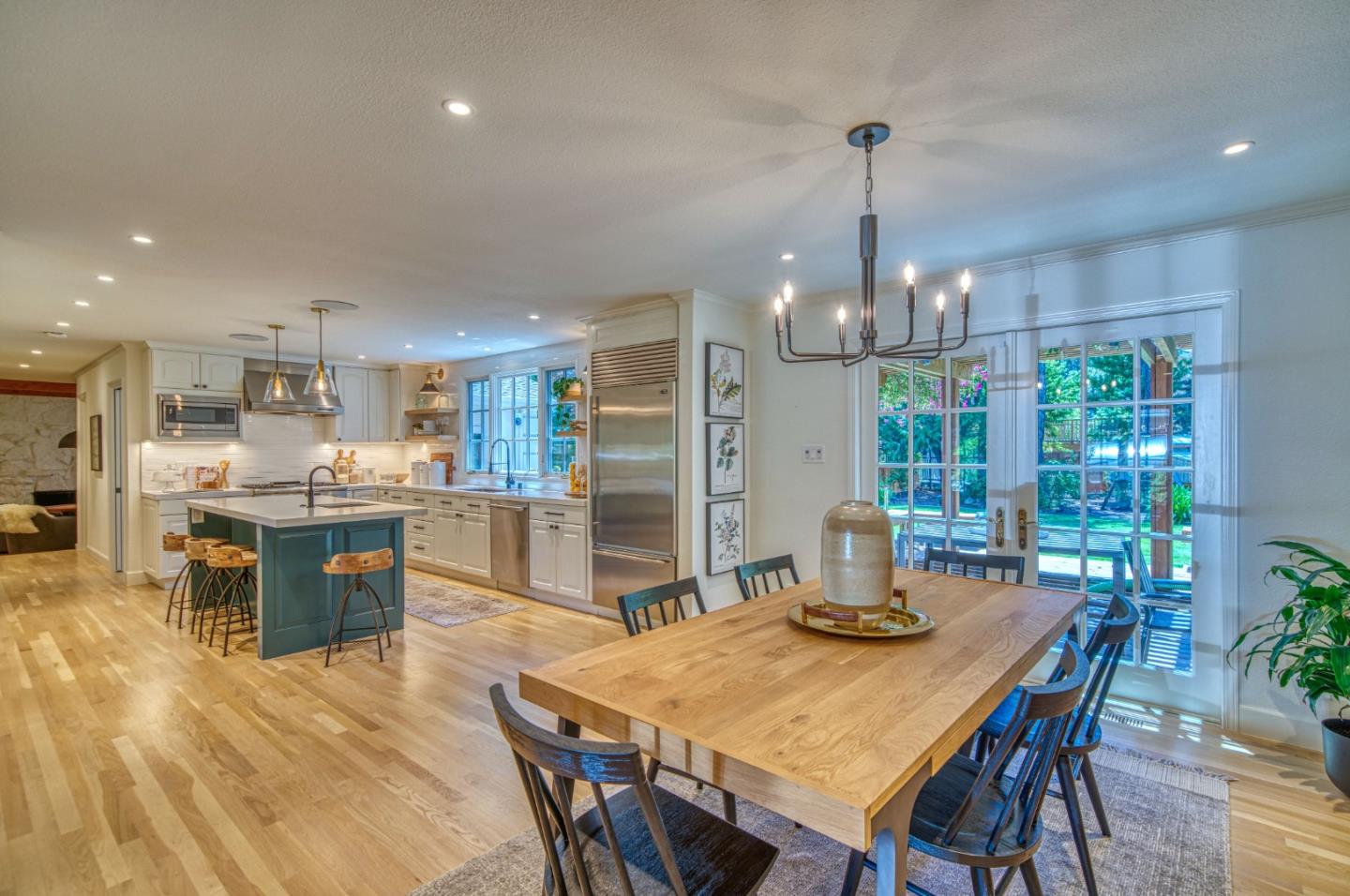Detail Gallery Image 40 of 67 For 904 Wilmington Way, –,  CA 94062 - 4 Beds | 2/1 Baths