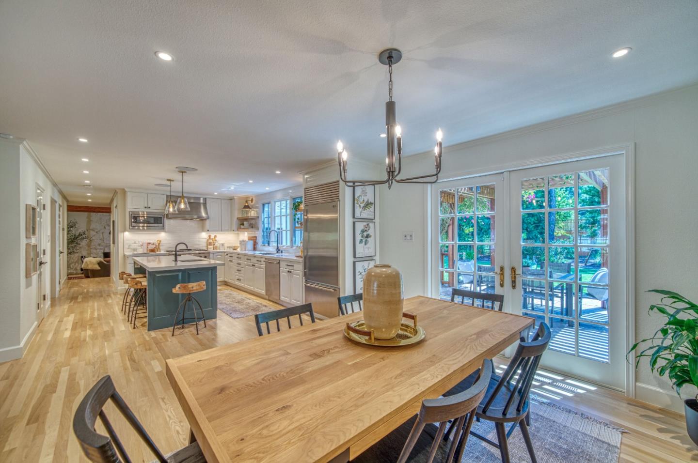 Detail Gallery Image 48 of 67 For 904 Wilmington Way, –,  CA 94062 - 4 Beds | 2/1 Baths