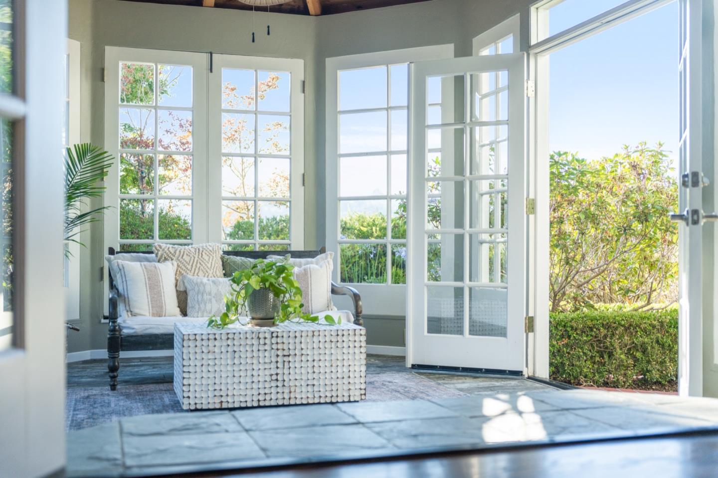 Detail Gallery Image 18 of 95 For 3785 Glen Haven Rd, Soquel,  CA 95073 - 5 Beds | 4 Baths