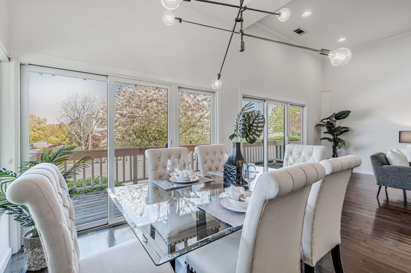 Detail Gallery Image 15 of 39 For 21 Calypso Ln, San Carlos,  CA 94070 - 3 Beds | 2/1 Baths