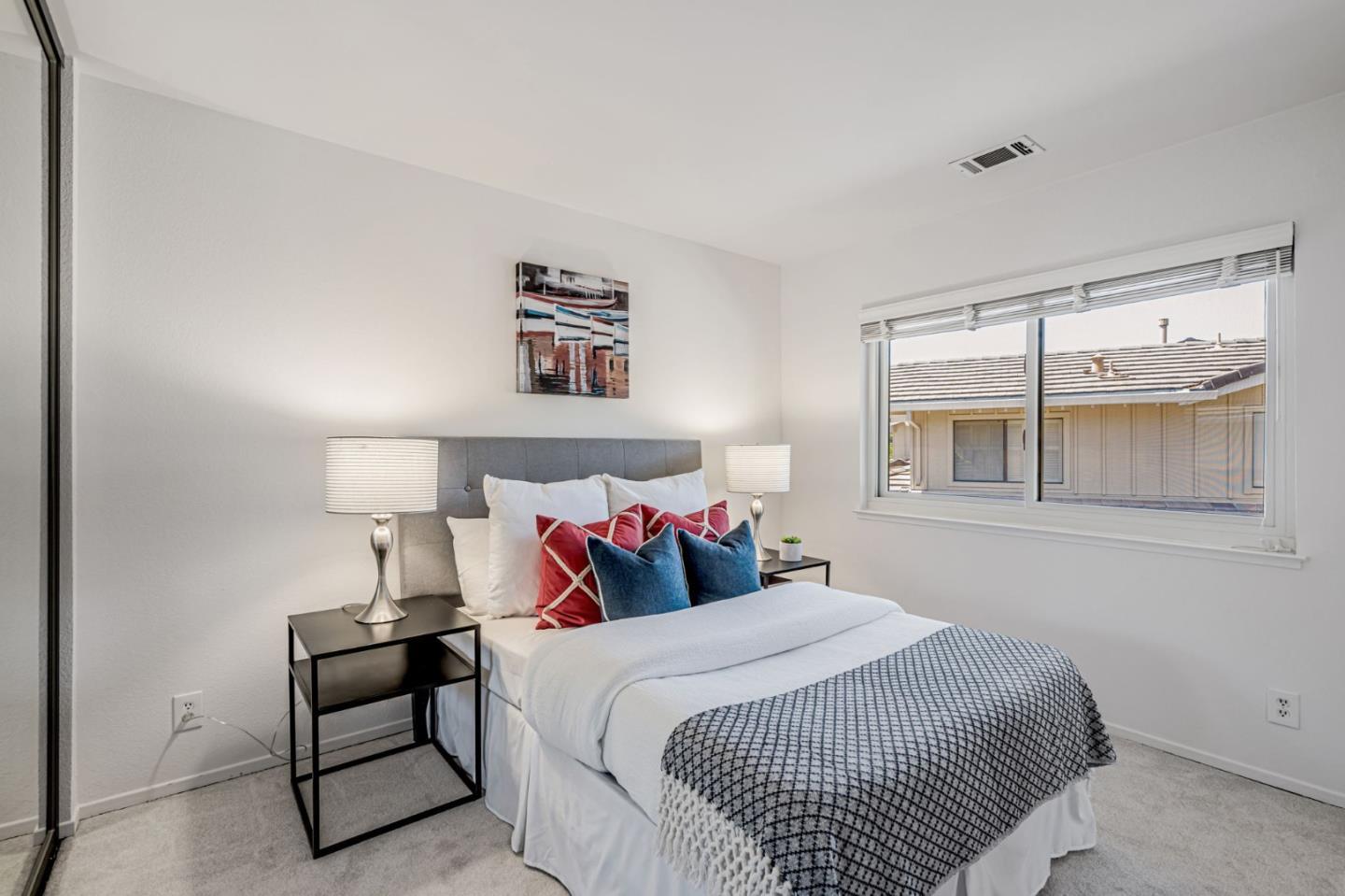 Detail Gallery Image 19 of 39 For 21 Calypso Ln, San Carlos,  CA 94070 - 3 Beds | 2/1 Baths