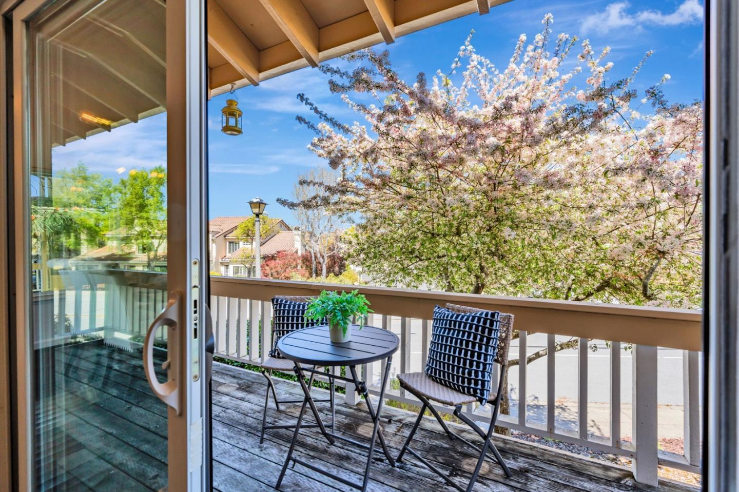 Detail Gallery Image 35 of 39 For 21 Calypso Ln, San Carlos,  CA 94070 - 3 Beds | 2/1 Baths
