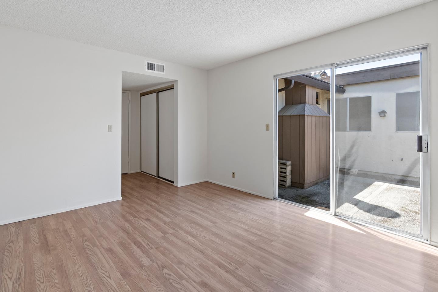 Detail Gallery Image 10 of 23 For 96 River Dr #2,  King City,  CA 93930 - 2 Beds | 2 Baths