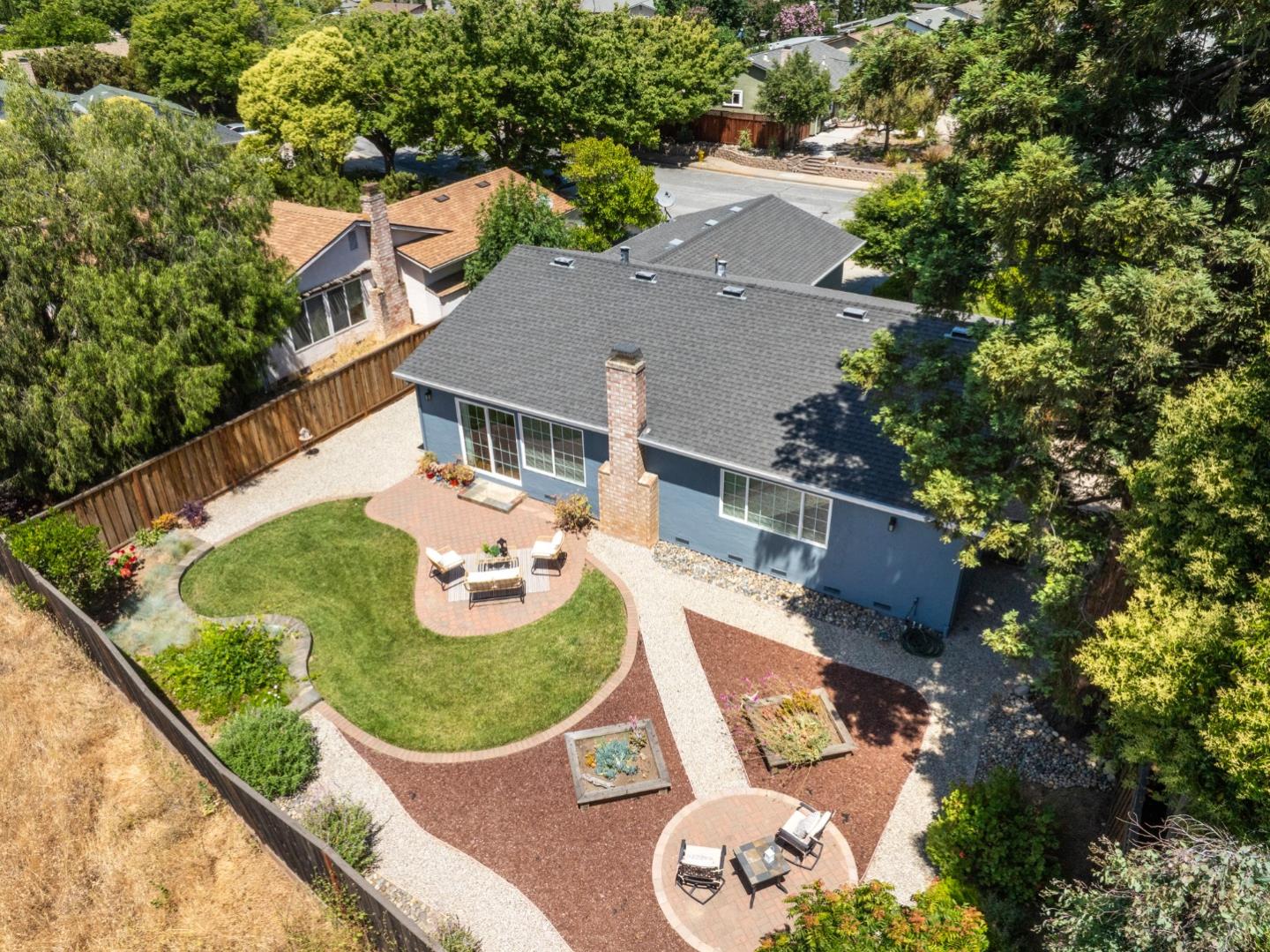 Detail Gallery Image 4 of 32 For 1660 Bluebonnet Way, Morgan Hill,  CA 95037 - 3 Beds | 2 Baths