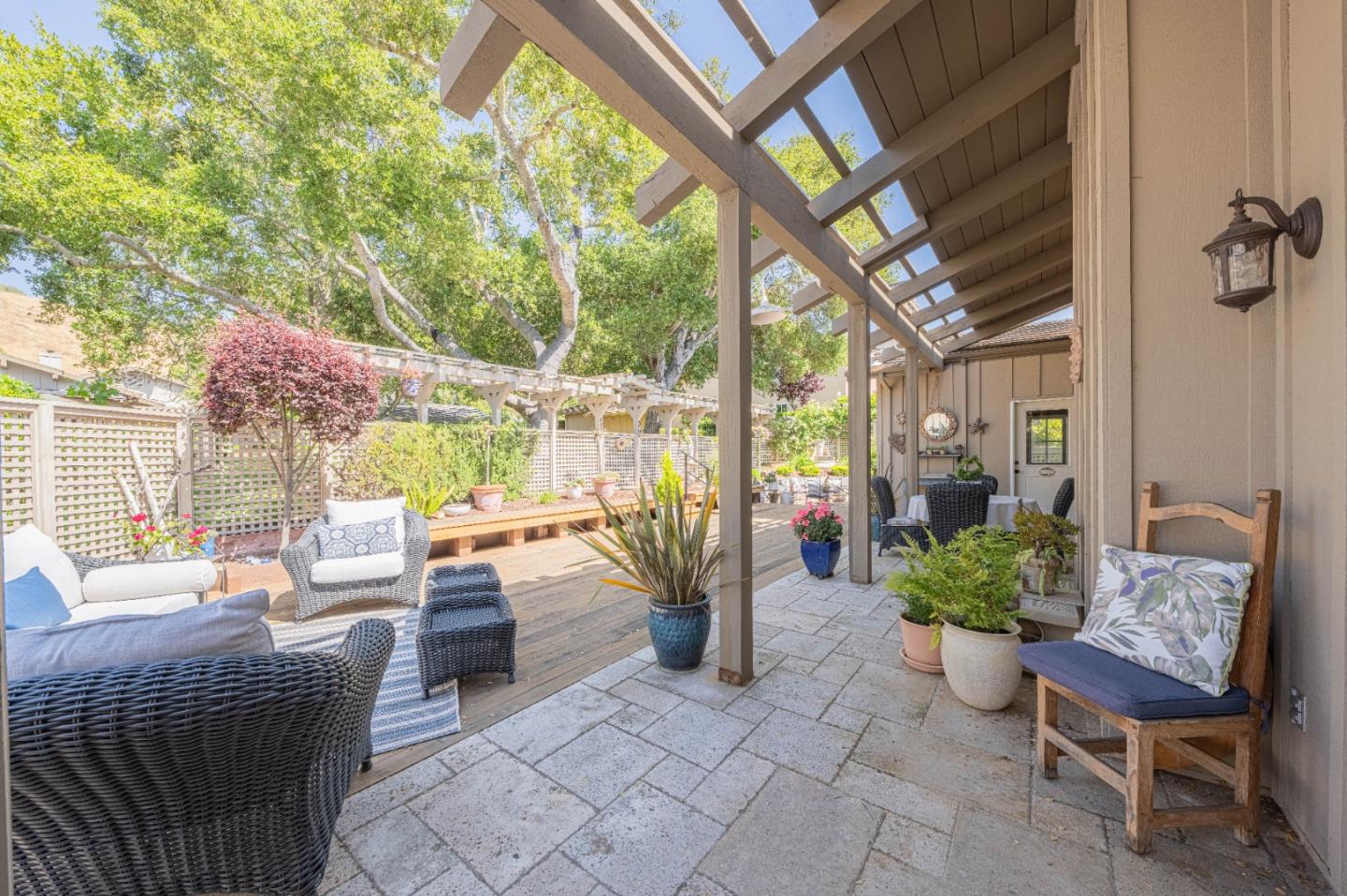 Detail Gallery Image 10 of 59 For 25547 Meadowview Circle, Corral De Tierra,  CA 93908 - 3 Beds | 3 Baths