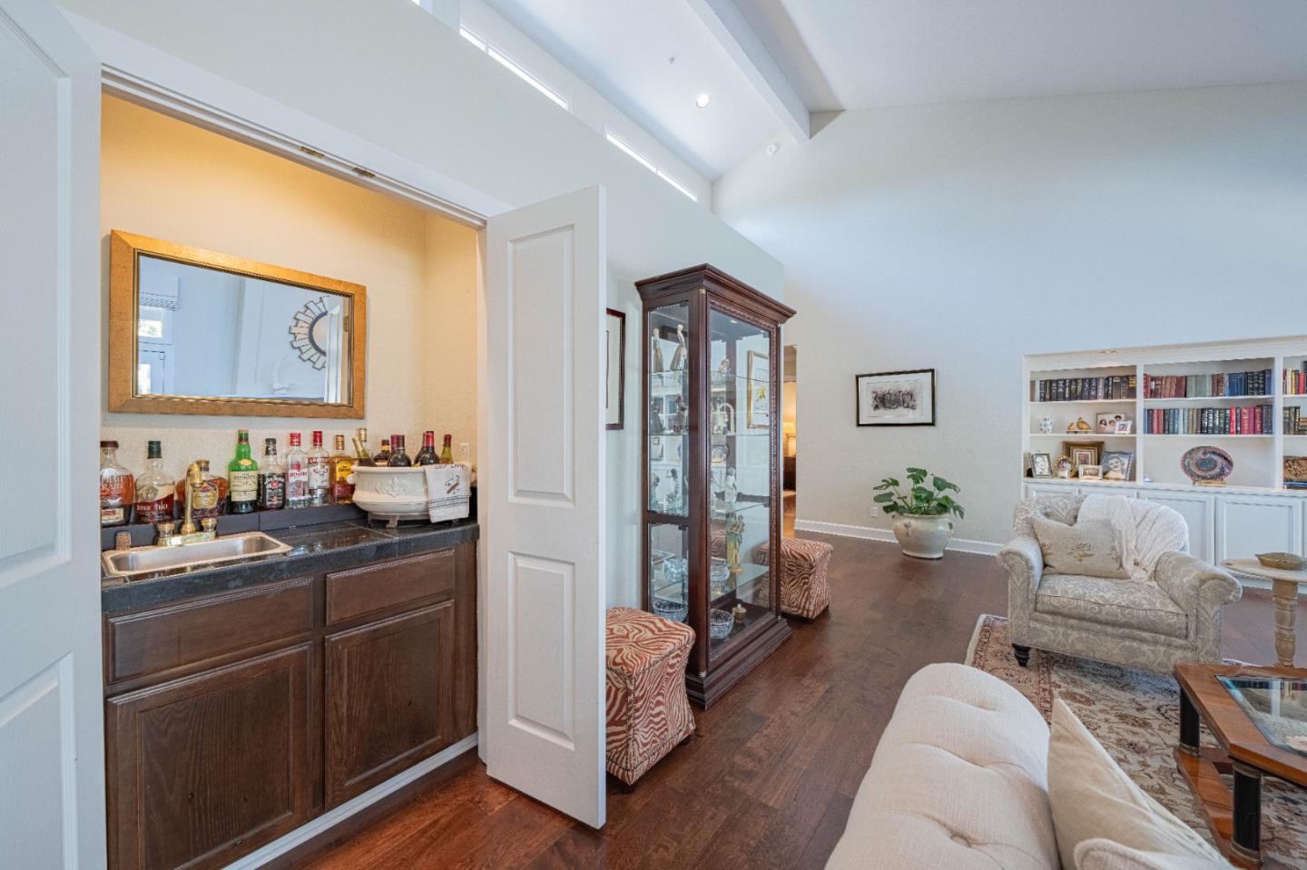 Detail Gallery Image 11 of 59 For 25547 Meadowview Circle, Corral De Tierra,  CA 93908 - 3 Beds | 3 Baths