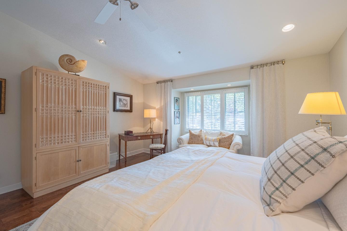 Detail Gallery Image 30 of 59 For 25547 Meadowview Circle, Corral De Tierra,  CA 93908 - 3 Beds | 3 Baths