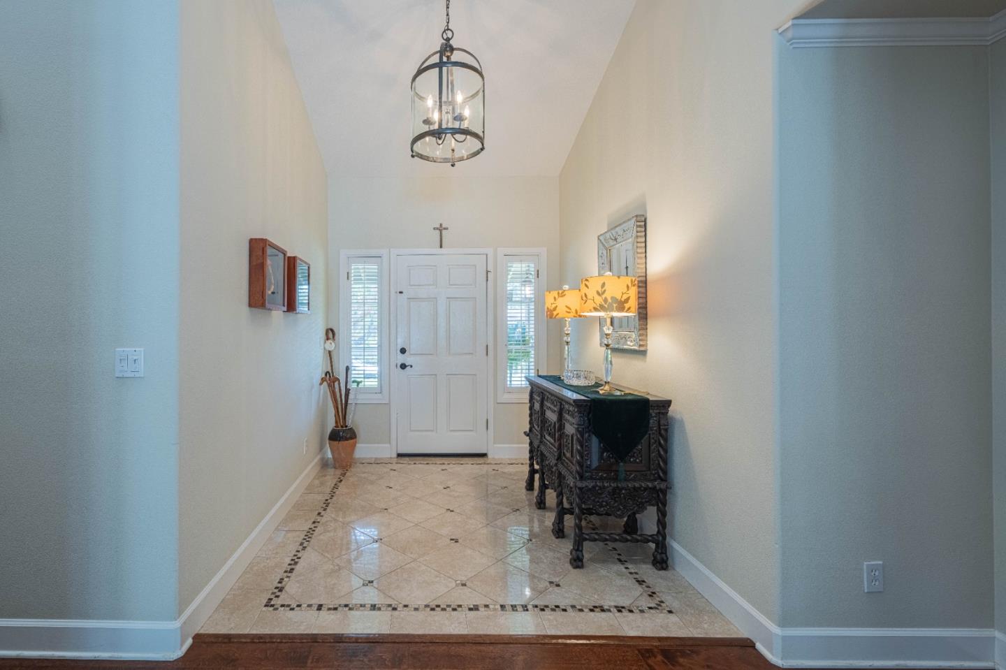 Detail Gallery Image 7 of 59 For 25547 Meadowview Circle, Corral De Tierra,  CA 93908 - 3 Beds | 3 Baths