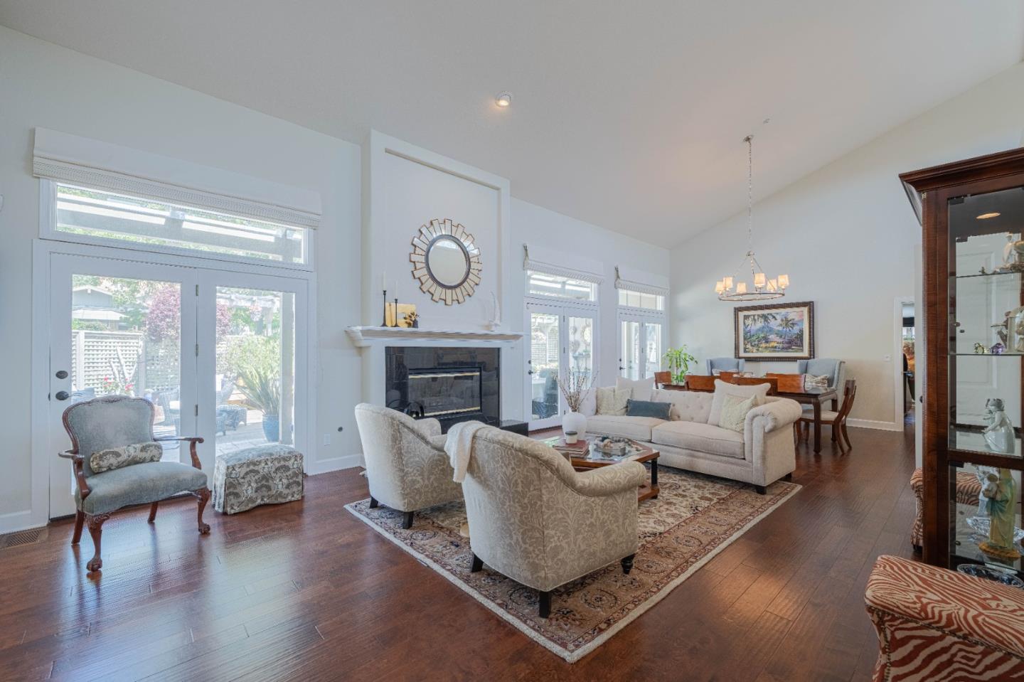 Detail Gallery Image 9 of 59 For 25547 Meadowview Circle, Corral De Tierra,  CA 93908 - 3 Beds | 3 Baths