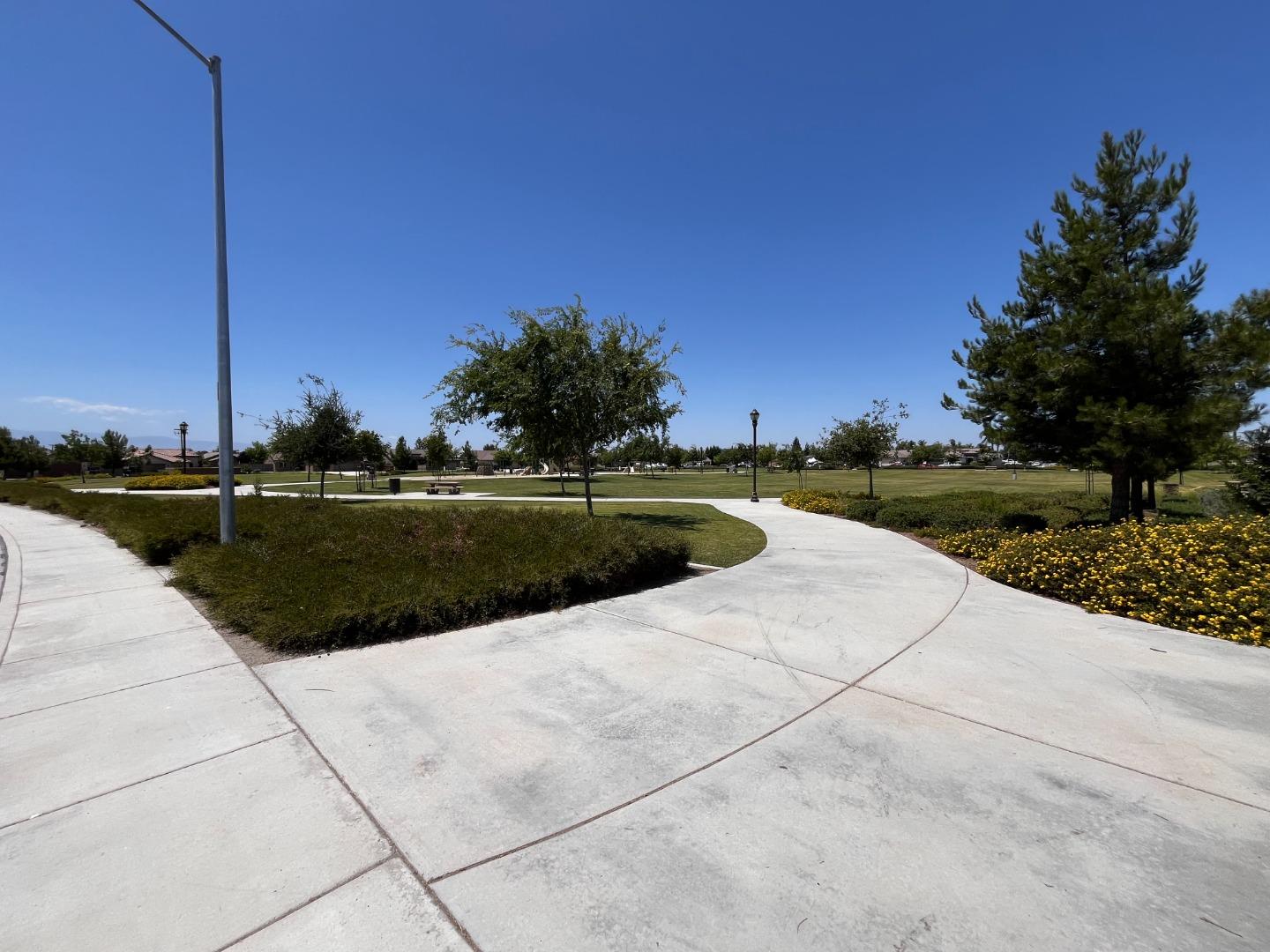Detail Gallery Image 34 of 36 For 7122 Saddleback Canyon Rd, Bakersfield,  CA 93311 - 5 Beds | 3 Baths