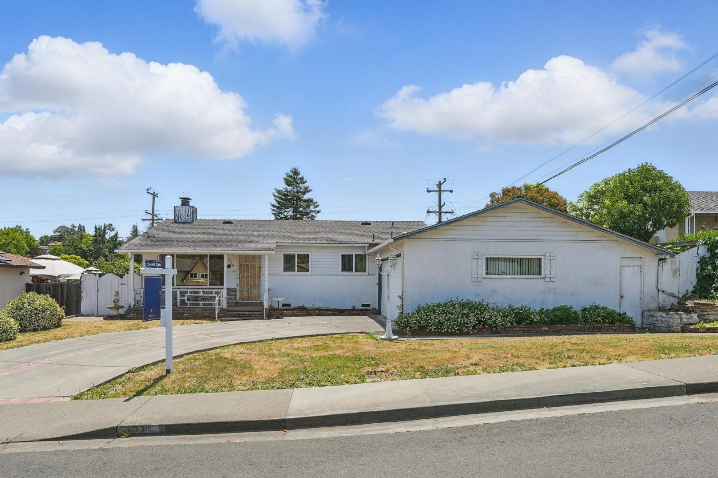 Detail Gallery Image 2 of 29 For 114 Bergwall Way, Vallejo,  CA 94591 - 3 Beds | 2 Baths