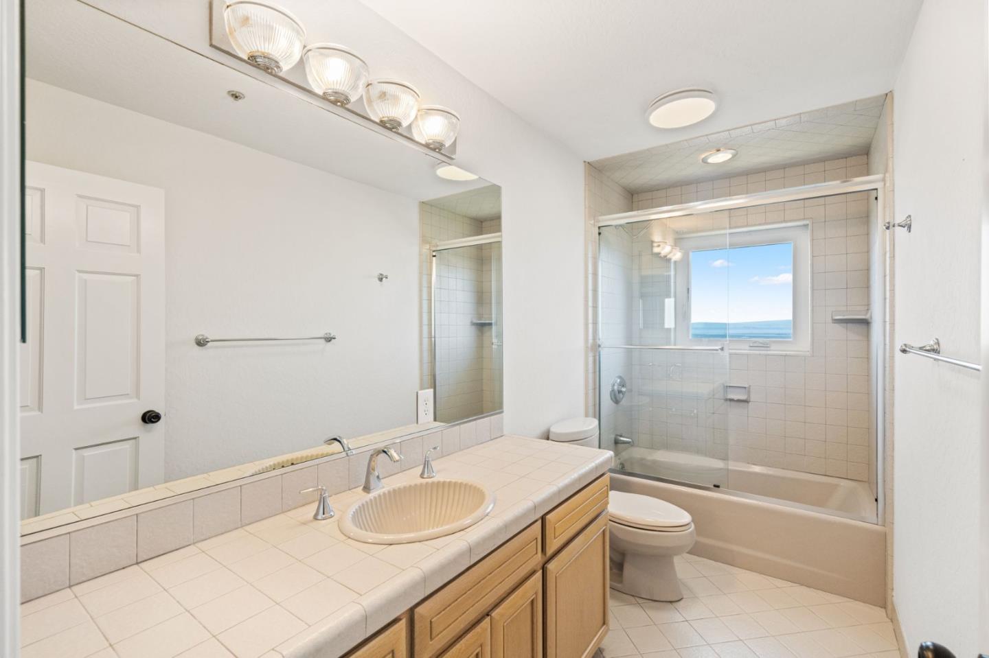 Detail Gallery Image 61 of 82 For 70 Ensenada Rd, San Carlos,  CA 94070 - 5 Beds | 4/1 Baths