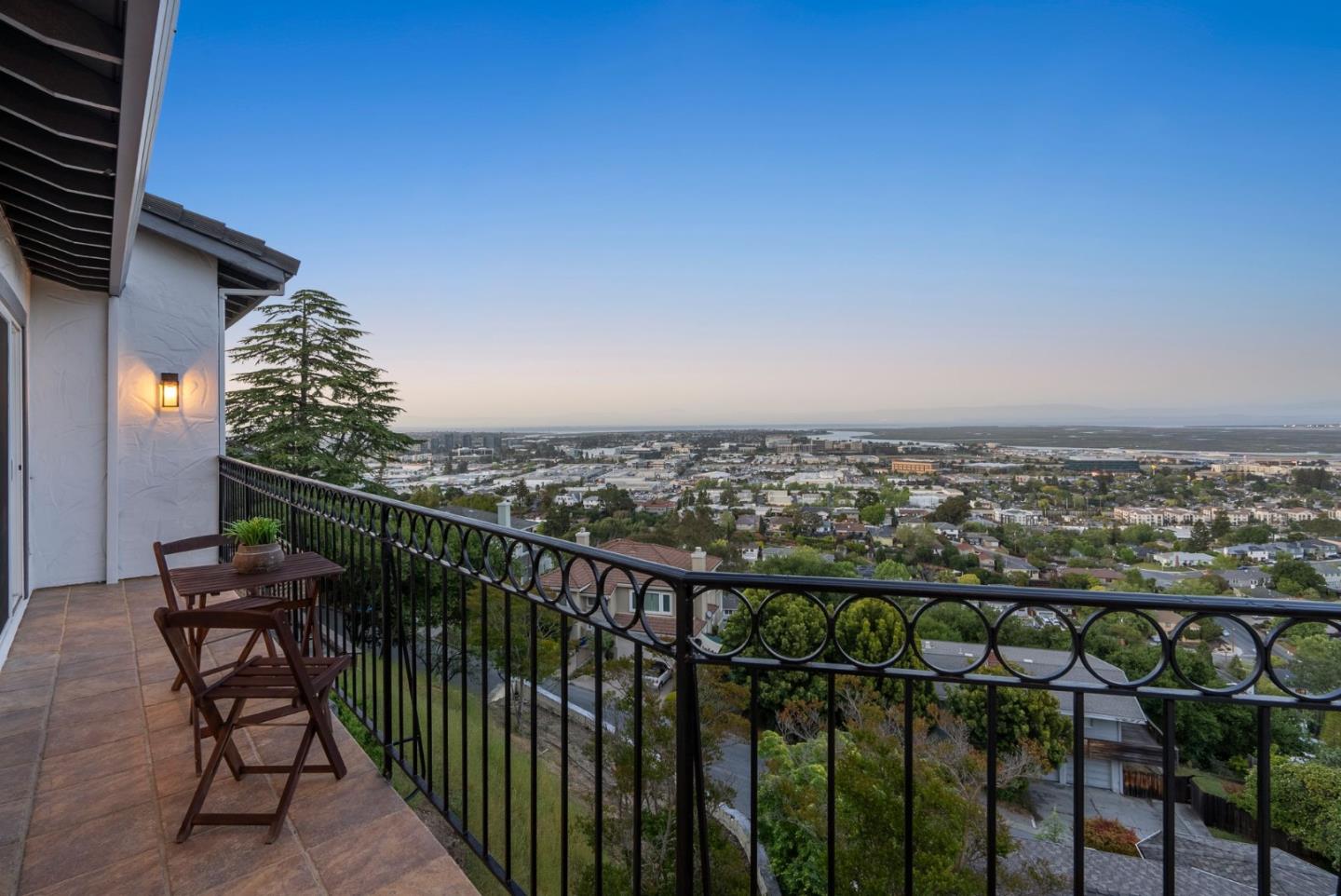 Detail Gallery Image 72 of 82 For 70 Ensenada Rd, San Carlos,  CA 94070 - 5 Beds | 4/1 Baths