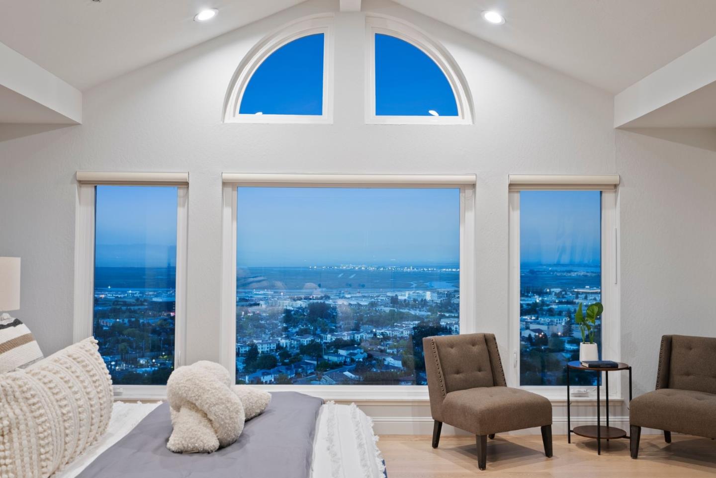 Detail Gallery Image 76 of 82 For 70 Ensenada Rd, San Carlos,  CA 94070 - 5 Beds | 4/1 Baths