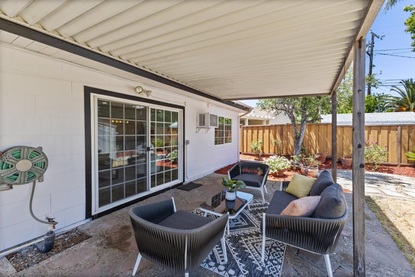 Detail Gallery Image 26 of 31 For 2057 Highland Dr, Concord,  CA 94520 - 3 Beds | 2 Baths