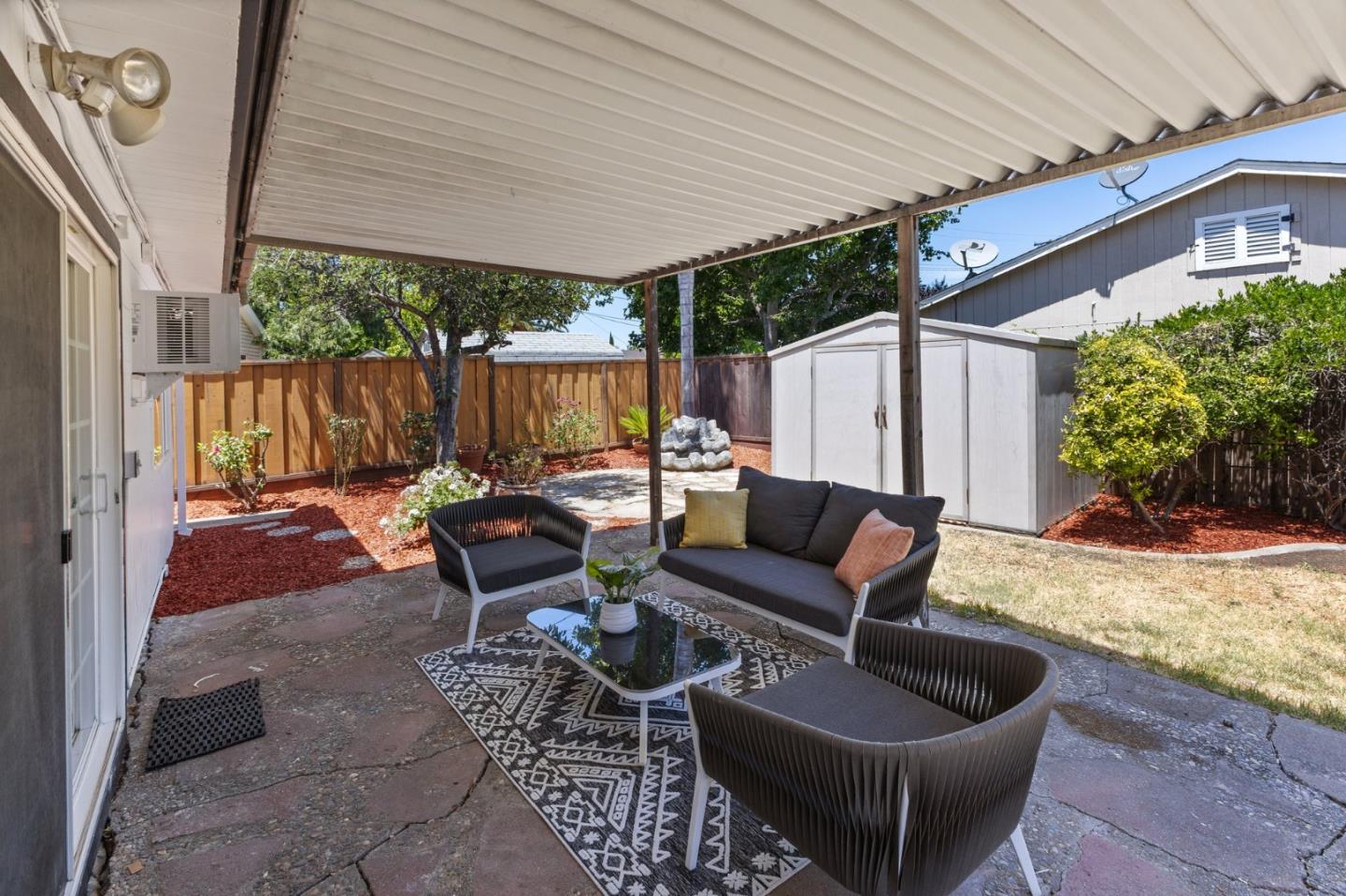 Detail Gallery Image 27 of 31 For 2057 Highland Dr, Concord,  CA 94520 - 3 Beds | 2 Baths