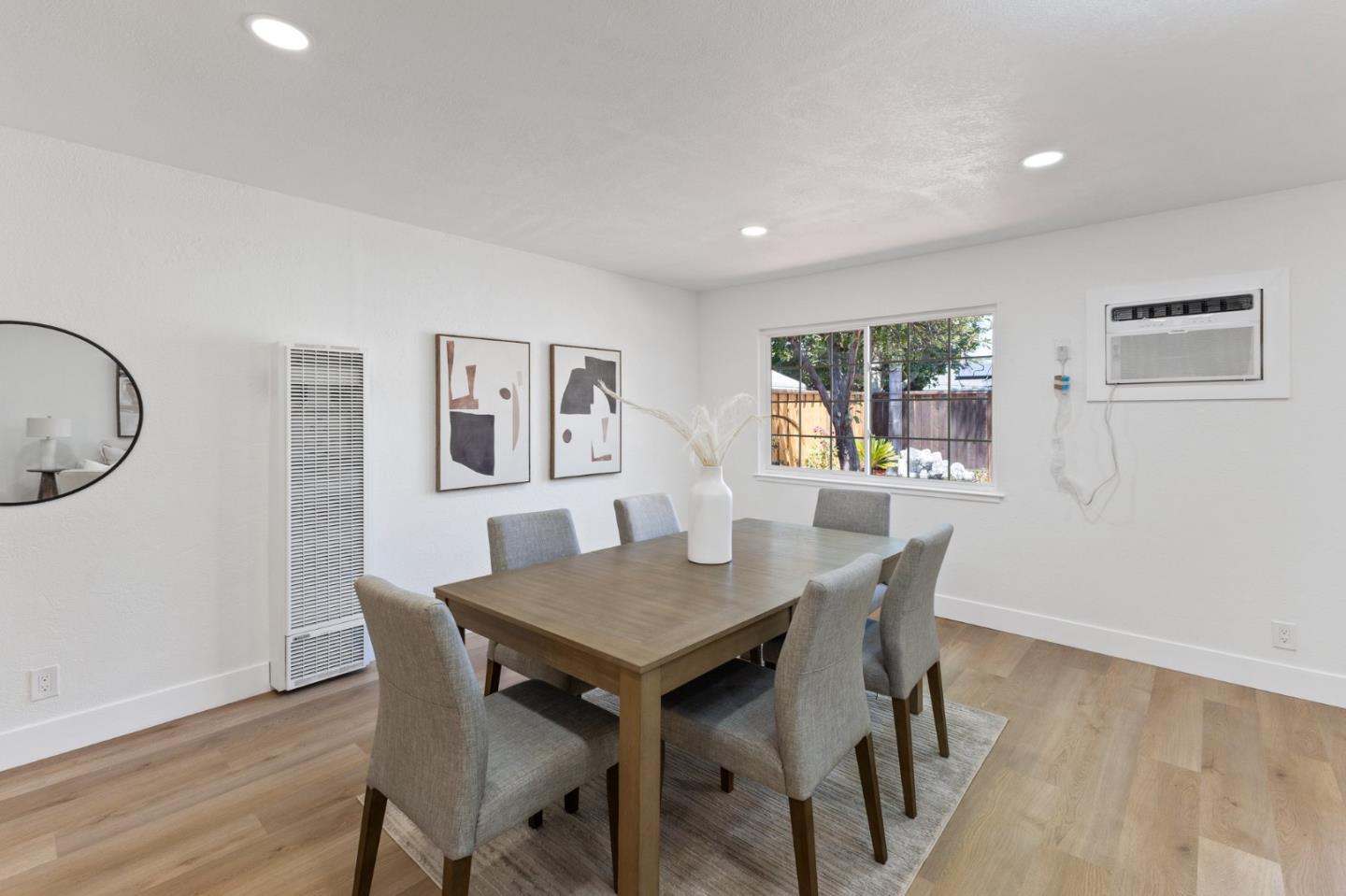 Detail Gallery Image 6 of 31 For 2057 Highland Dr, Concord,  CA 94520 - 3 Beds | 2 Baths