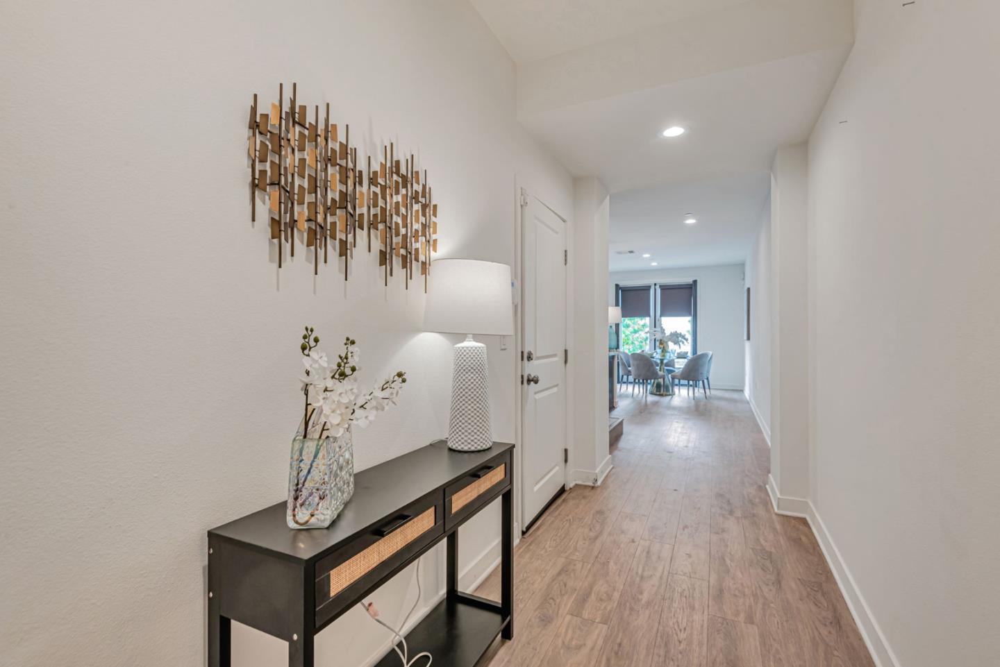 Detail Gallery Image 2 of 24 For 5358 Harvard Way, Cypress,  CA 90630 - 3 Beds | 2/1 Baths