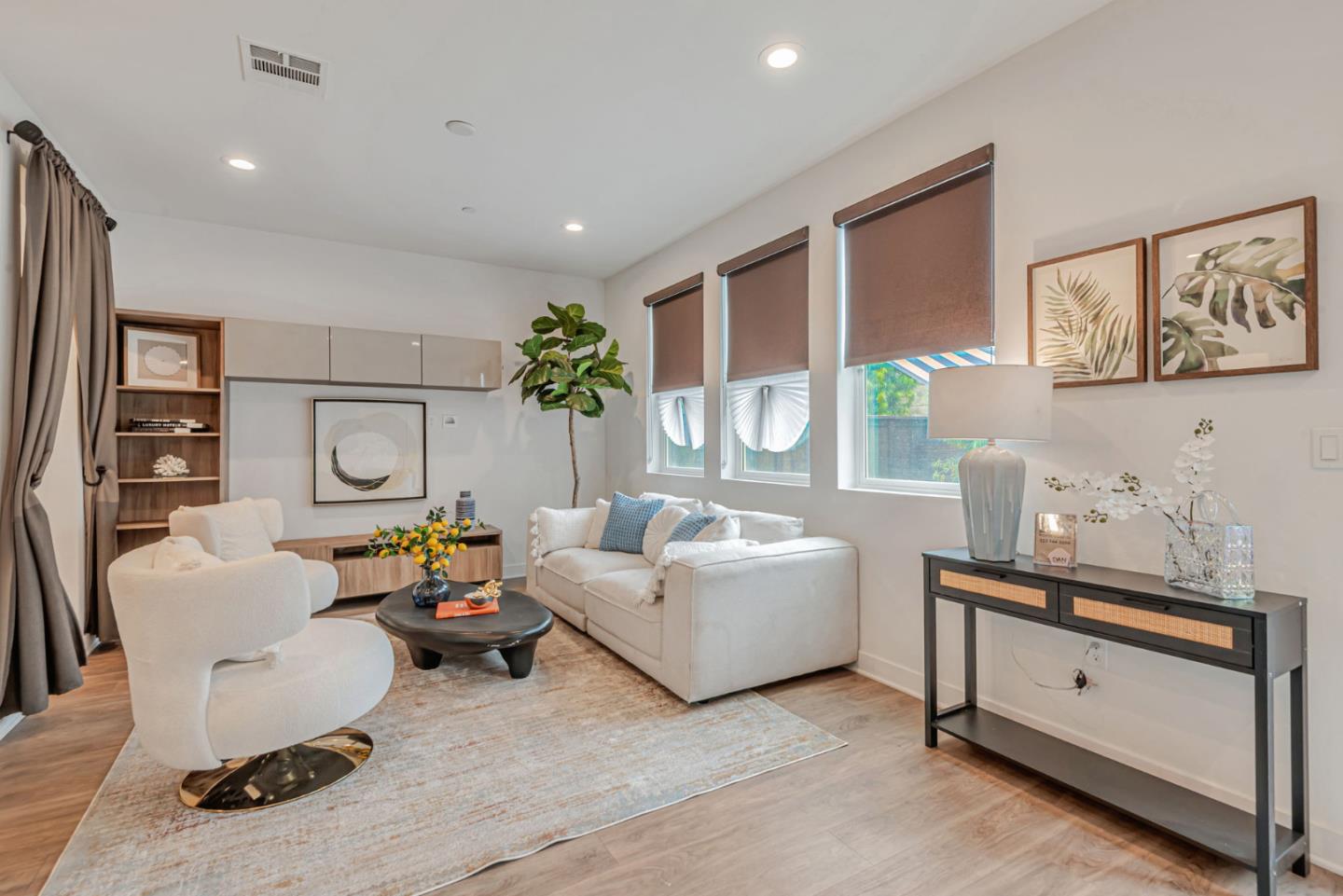 Detail Gallery Image 3 of 24 For 5358 Harvard Way, Cypress,  CA 90630 - 3 Beds | 2/1 Baths