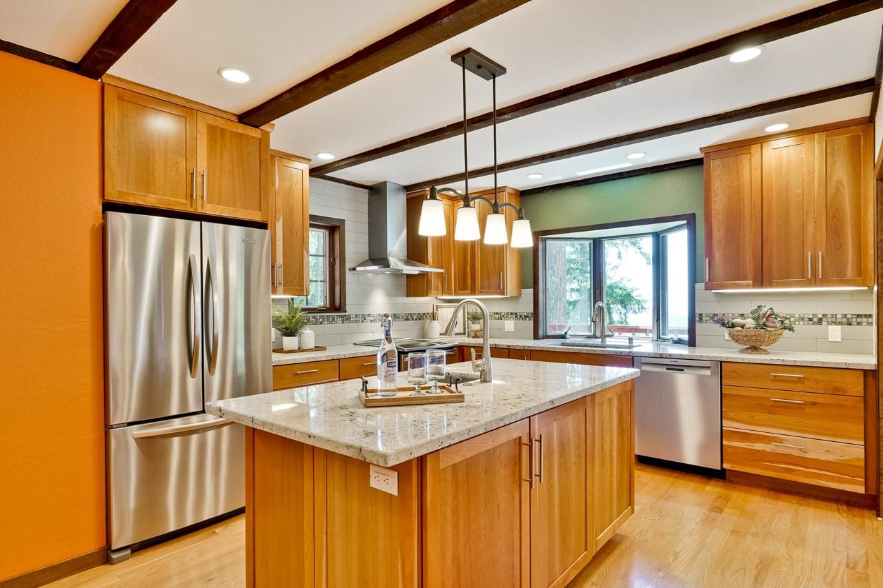 Detail Gallery Image 23 of 123 For 12338 First Fork Rd, Los Gatos,  CA 95033 - 3 Beds | 2 Baths
