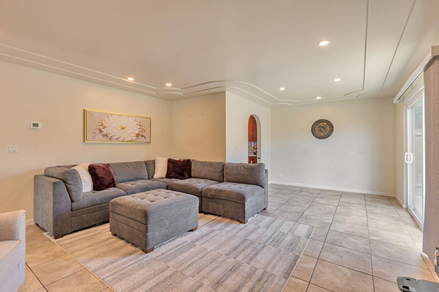 Detail Gallery Image 11 of 63 For 342 Swaps Dr, San Jose,  CA 95111 - 3 Beds | 2 Baths