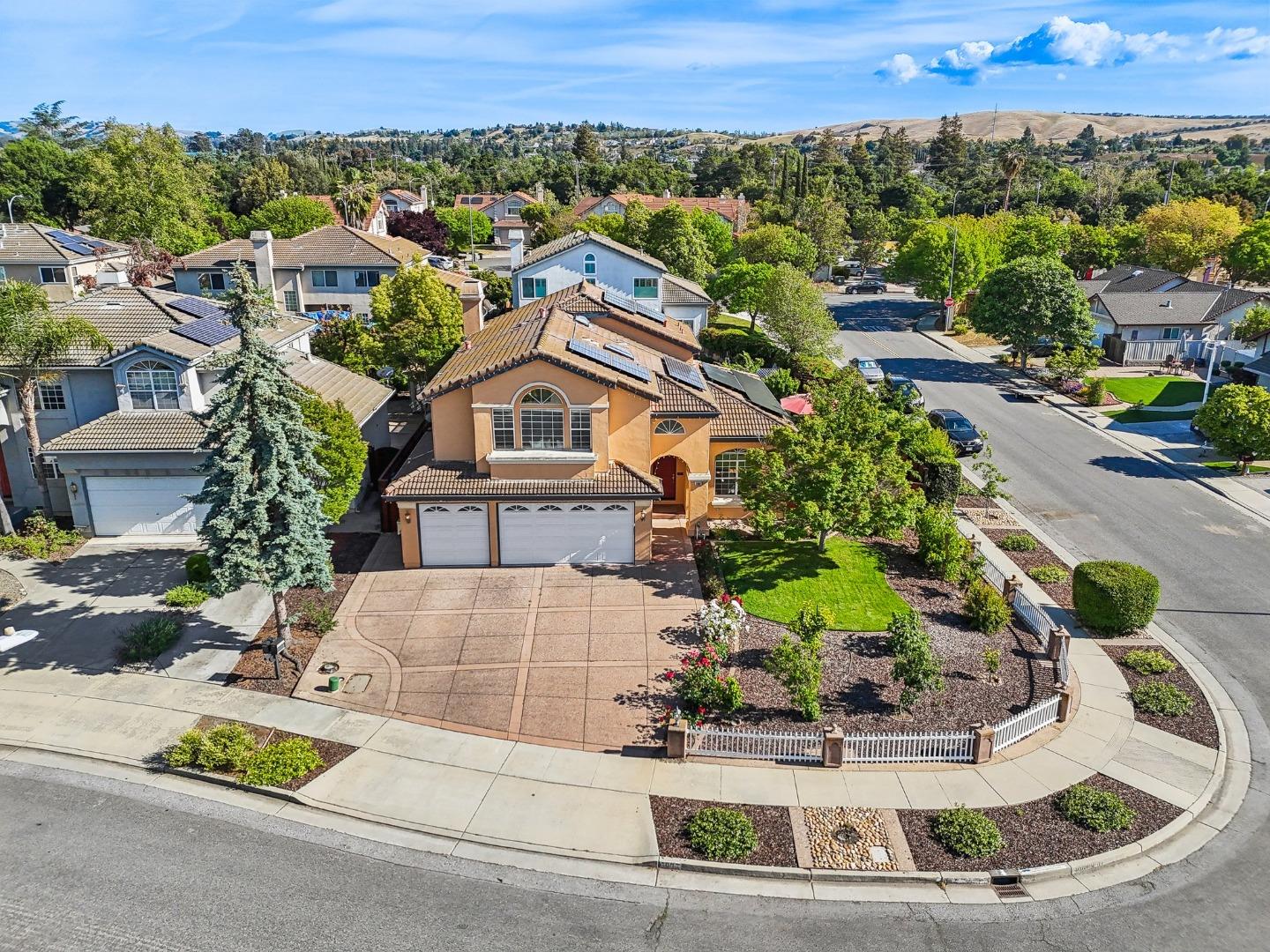 Detail Gallery Image 69 of 75 For 3002 Magnum Dr, San Jose,  CA 95135 - 5 Beds | 3 Baths