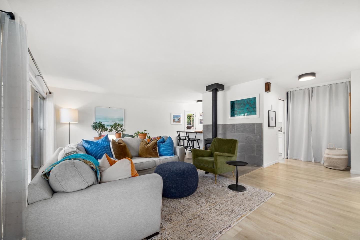 Detail Gallery Image 4 of 46 For 50 Margarita Rd, Watsonville,  CA 95076 - 3 Beds | 1/1 Baths
