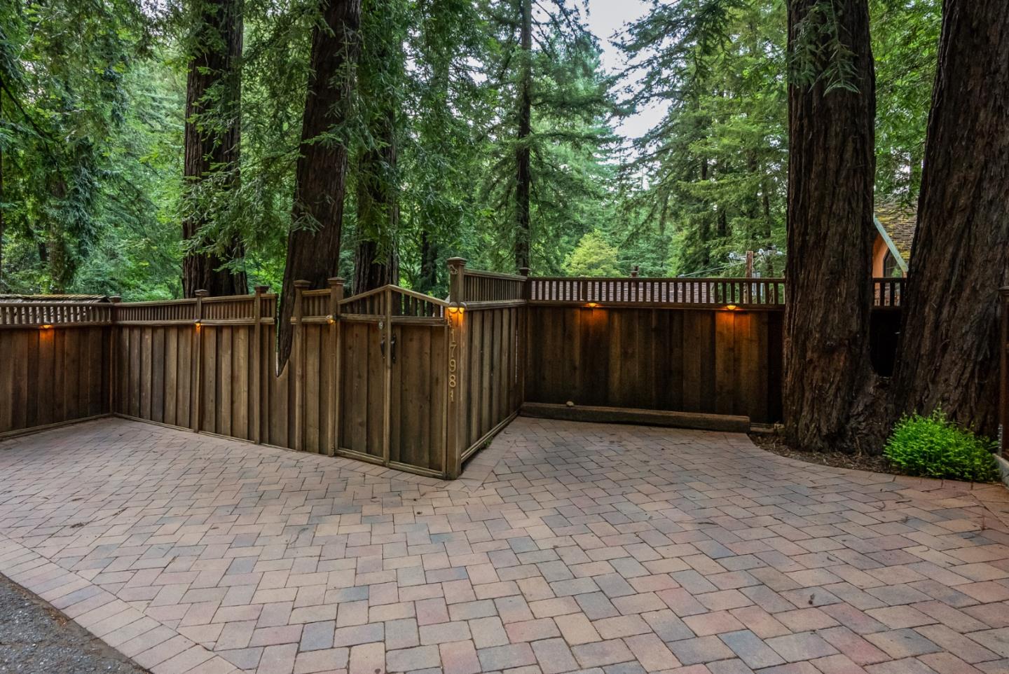 Detail Gallery Image 2 of 65 For 17981 Ogallala Warpath Rd, Los Gatos,  CA 95033 - 2 Beds | 2 Baths