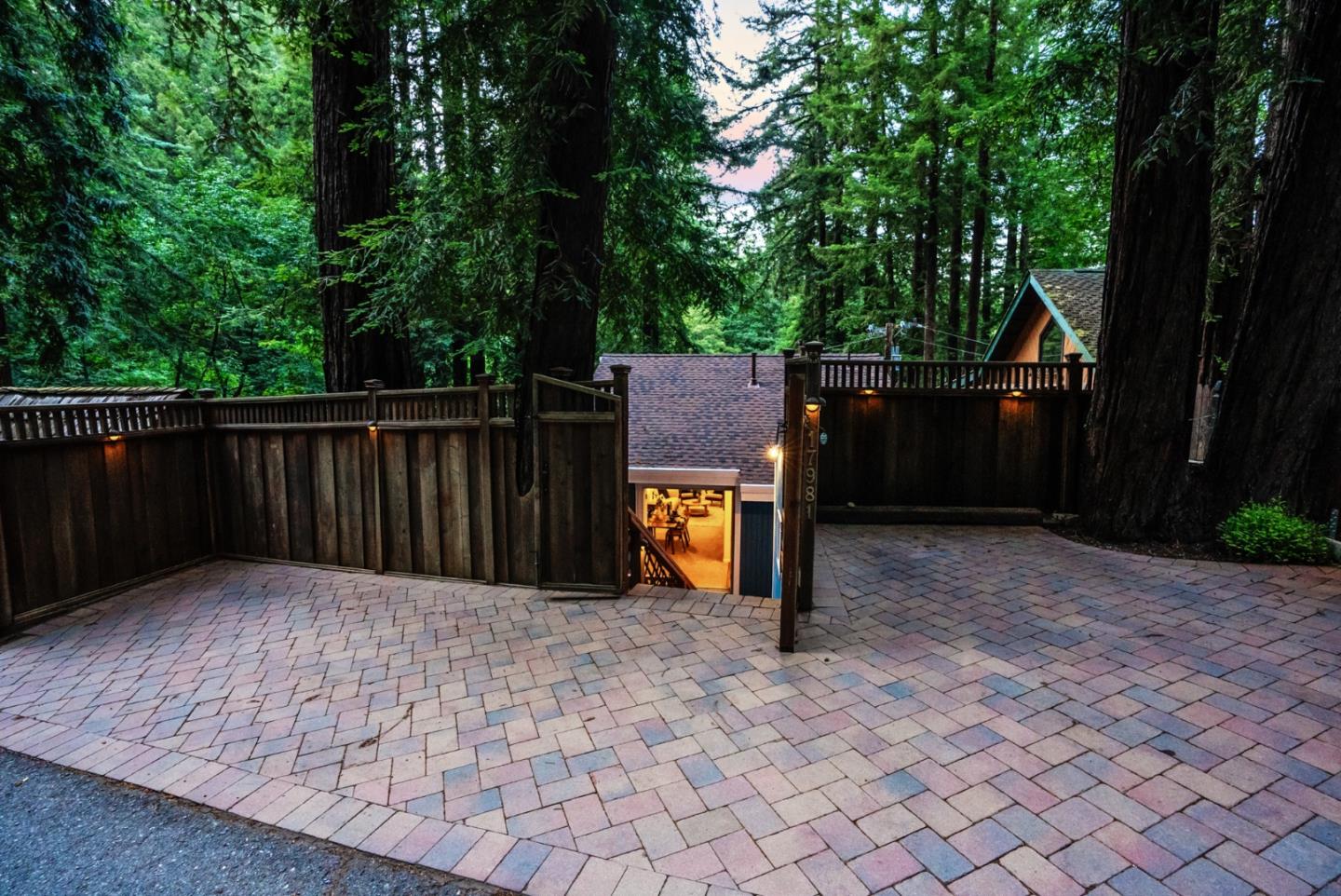 Detail Gallery Image 3 of 65 For 17981 Ogallala Warpath Rd, Los Gatos,  CA 95033 - 2 Beds | 2 Baths