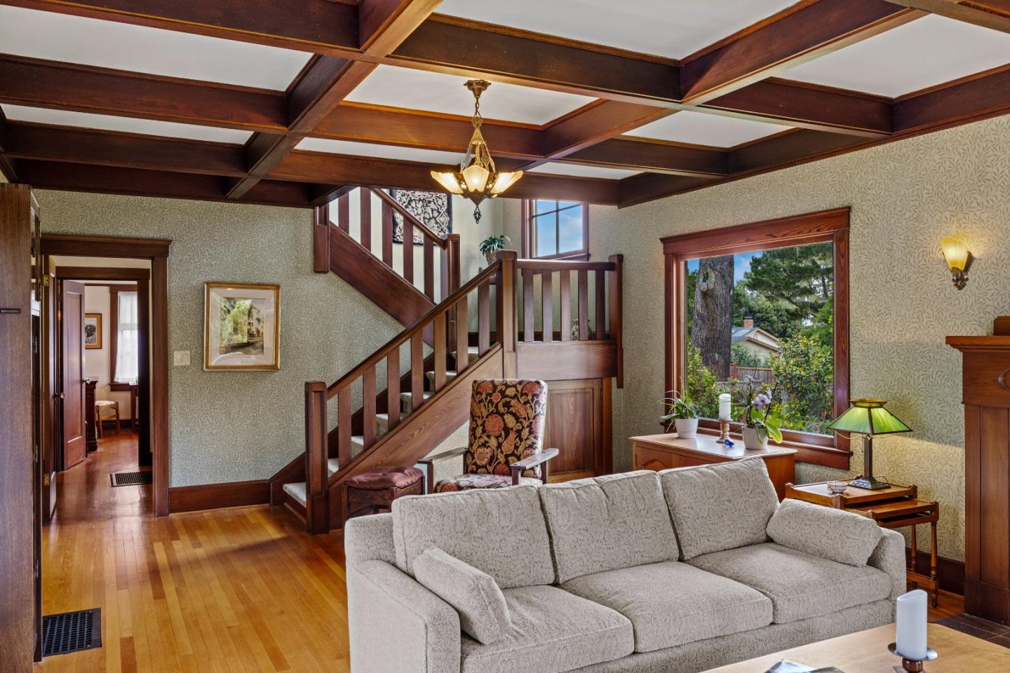 Detail Gallery Image 11 of 67 For 944 Bayview Ave, Pacific Grove,  CA 93950 - 3 Beds | 2 Baths