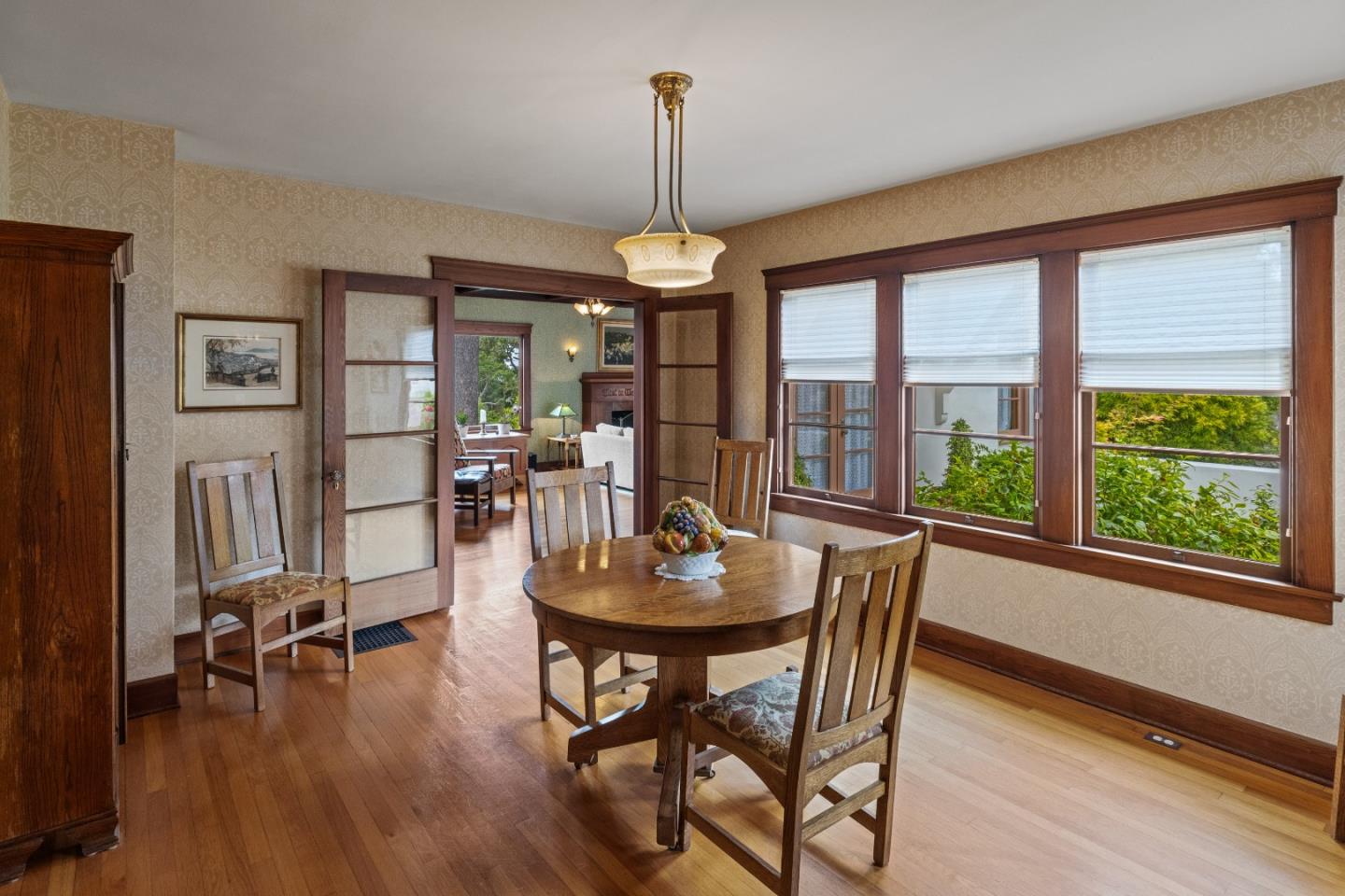 Detail Gallery Image 13 of 67 For 944 Bayview Ave, Pacific Grove,  CA 93950 - 3 Beds | 2 Baths