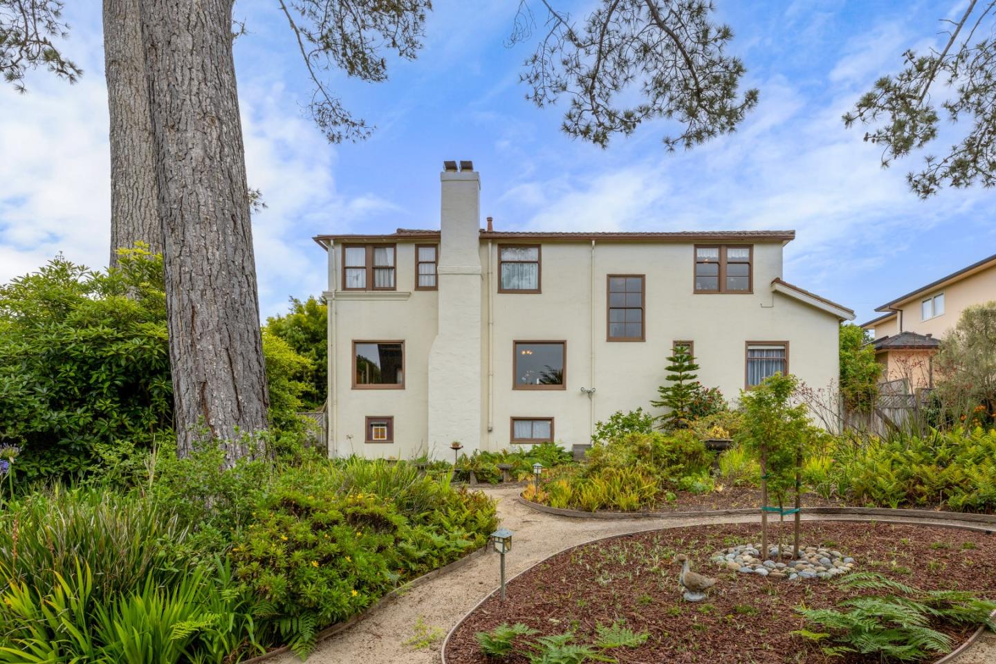 Detail Gallery Image 44 of 67 For 944 Bayview Ave, Pacific Grove,  CA 93950 - 3 Beds | 2 Baths