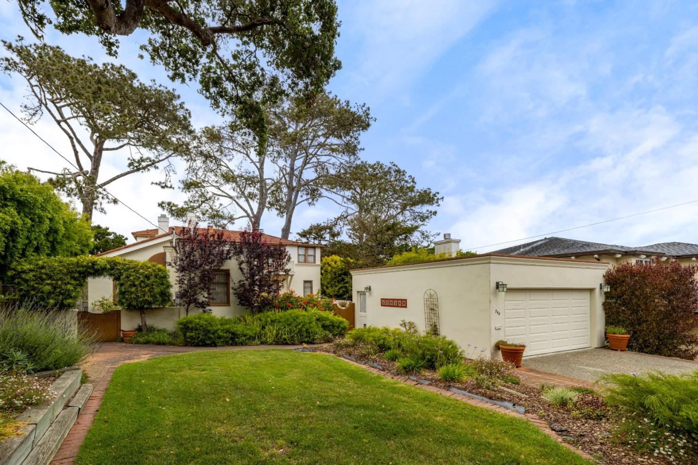 Detail Gallery Image 50 of 67 For 944 Bayview Ave, Pacific Grove,  CA 93950 - 3 Beds | 2 Baths